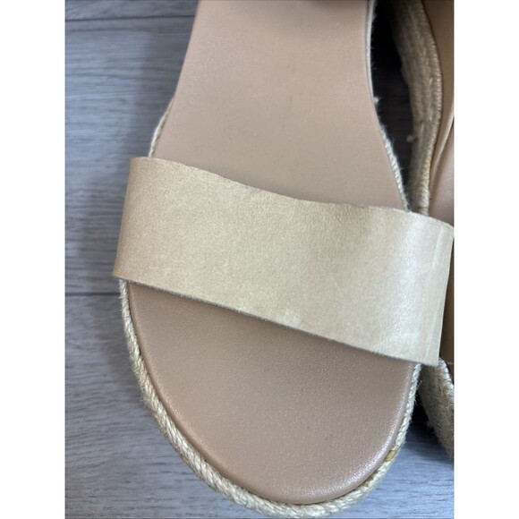 Sorel Woman’s Wedge Heel Sandals Size 10 Light Beige With White Heel Hook Loop - Picture 5 of 9